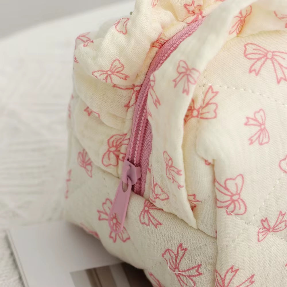 Cute Lace Bow Women'S Makeup Bag Large Capacity Travel Cosmetics Storage Pouch Large Capacity Square Zipper Quilting Bag