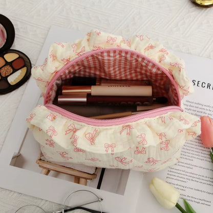 Cute Lace Bow Women'S Makeup Bag Large Capacity Travel Cosmetics Storage Pouch Large Capacity Square Zipper Quilting Bag