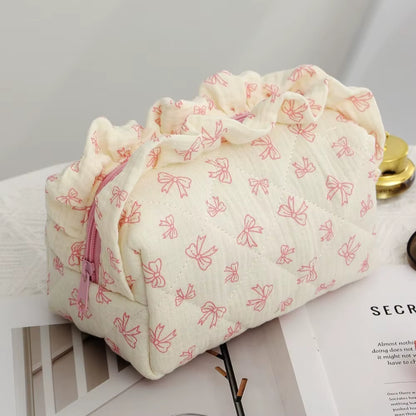 Cute Lace Bow Women'S Makeup Bag Large Capacity Travel Cosmetics Storage Pouch Large Capacity Square Zipper Quilting Bag