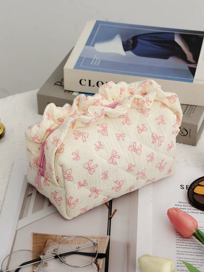 Cute Lace Bow Women'S Makeup Bag Large Capacity Travel Cosmetics Storage Pouch Large Capacity Square Zipper Quilting Bag